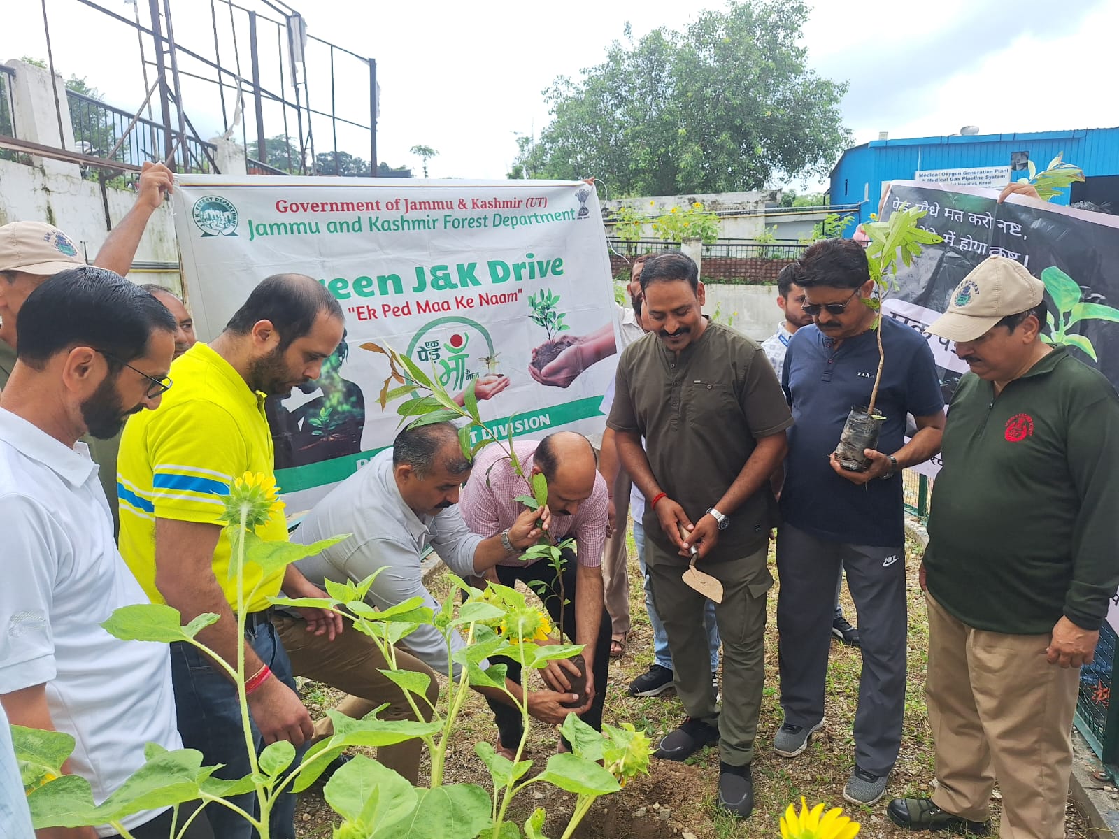 TREE PLANTATION DRIVE HELD UNDER “EK PED MAA KE NAAM” CAMPAIGN